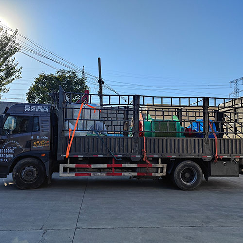 1.2米礦用提升絞車裝車發(fā)貨！